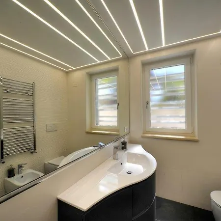 Swimmingpool Villa Rome